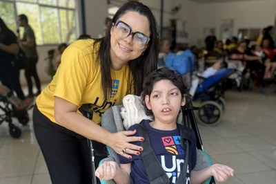 Miguel, que completa 10 anos no dia 30 deste mês, foi a primeira criança a nascer com complicações do Zika em Fortaleza