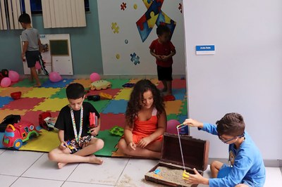 As crianças foram as homenageadas na ação e aproveitaram as brincadeiras disponibilizadas pela organização do evento.