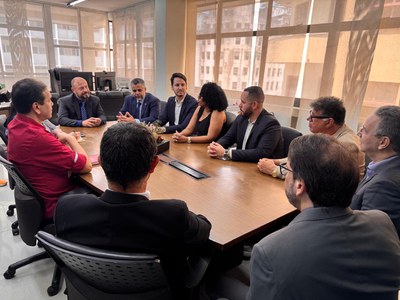 Descrição da imagem: Presidente do INSS, Gilberto Waller, reúne-se com com gestores das agências da Gerência-Executiva de Recife. Foto: Ascom Nordeste Recife.