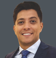 VINÍCIUS BRANDÃO PRADO