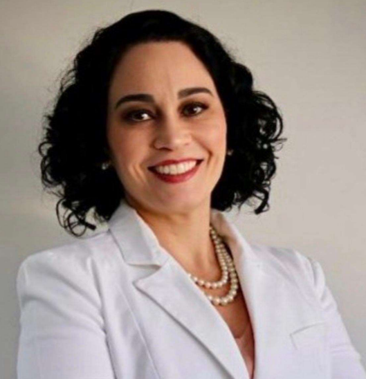 CAROLINA BASTOS LIMA PAES