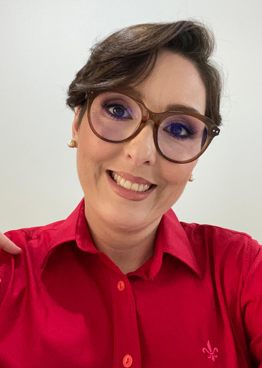 ANA MÁRCIA FASSBENDER PRATA