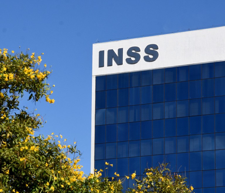 FACHADA INSS NOVA.JPG