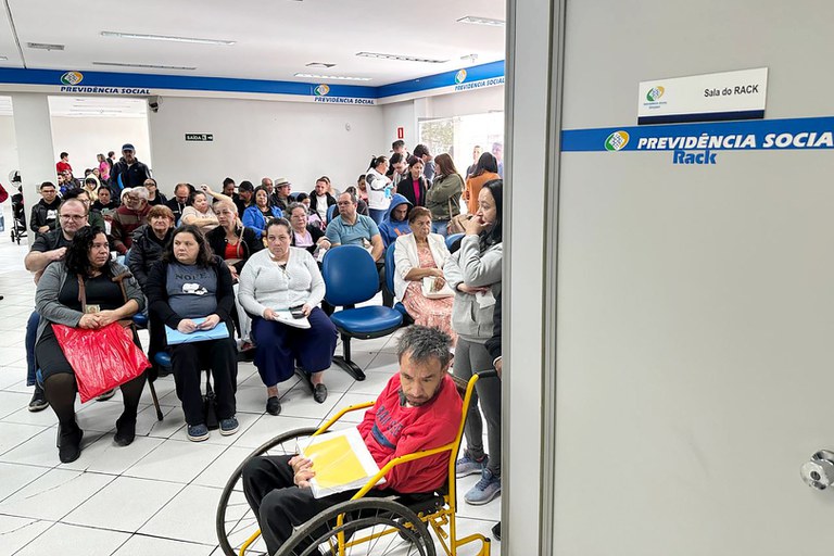 Curitiba -30-08- Mutirão BPC2 (1).jpg