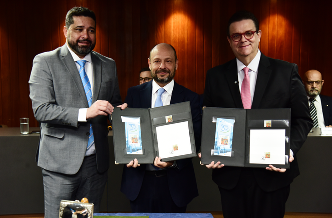 foto do ministro, presidente do INSS e Correios