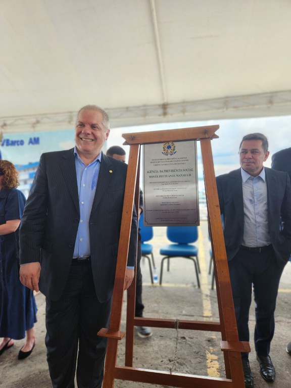 Stefanutto na reinauguração .jpeg