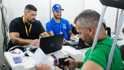 INSS realiza 224 atendimentos em Goiânia (GO) na ação do Governo na Rua