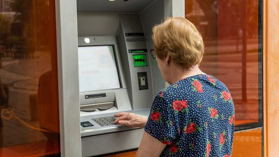 Piso previdenciário tem reajuste de 6,79% e passa a ser de R$ 1.621 a partir deste mês