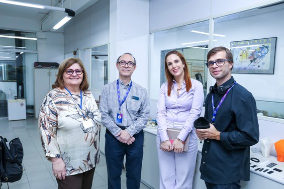 Visita de Juliana Daguano ao INT 03.jpeg