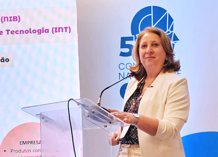 Marcia_Oliveira_diretora.jpg