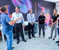 Projeto de biomateriais com grafeno e modelagem computacional traz ao INT parceiros do Instituto Politécnico da UERJ