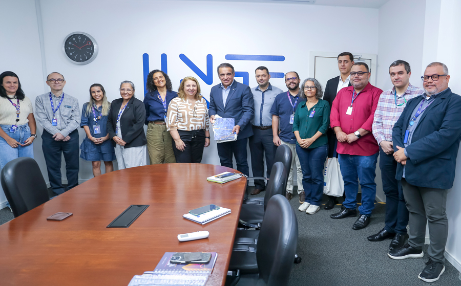 Deputado Federal e subsecretário de Agricultura do Rio visitam o INT