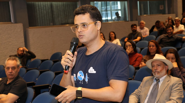 2b.Público.JPG