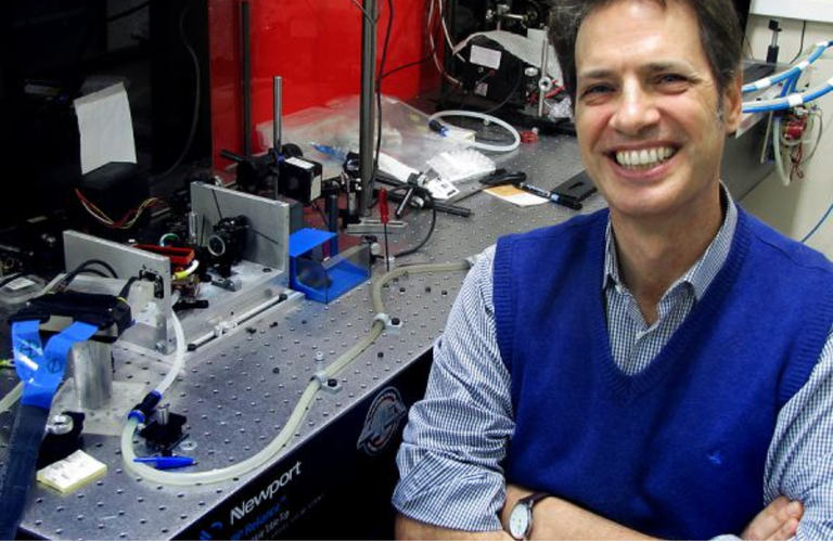 Em 2015, o físico Niklaus U. Wetter, pesquisador do Centro de Lasers e Aplicações (CLA-IPEN)