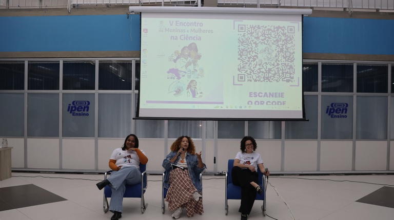 10.Emilly Soares Matos, Bruna Bandeira e Aryele Oliveira da Silva.JPG