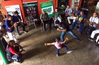 Capoeiristas lançam livro que reconta a história da capoeira no Amazonas