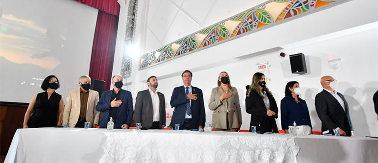 Cerimônia de entrega do acervo restaurado pertencente ao Arquivo Público de Laguna (SC)Cerimônia de entrega do acervo restaurado pertencente ao Arquivo Público de Laguna (SC) (Victor /MTur).