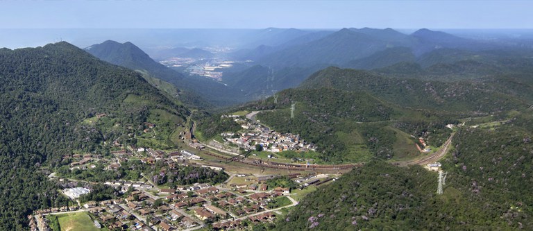 SP_SantoAndré_VilaFerroviáriaDeParanapiacaba_VictorHugoMori