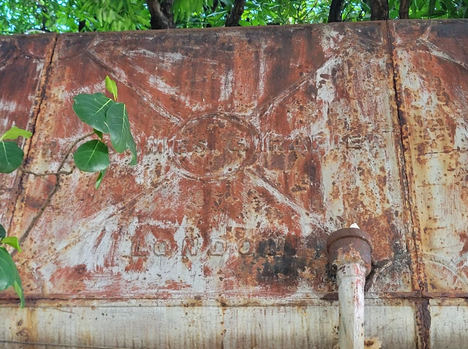 Detalhe da caixa d’água do antigo pátio ferroviário do Brum. (Foto: Nivaldo Andrade)