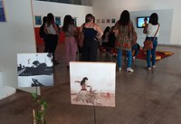 Exposição apresenta releituras de inscrições rupestres para aproximar jovens do Patrimônio Arqueológico