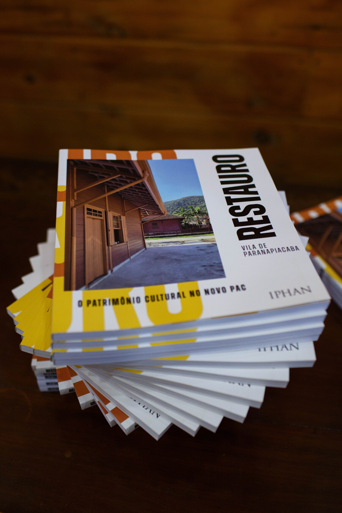 livros empilhados