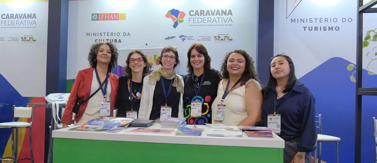 54902030618_889f2403b5_k (1).jpg