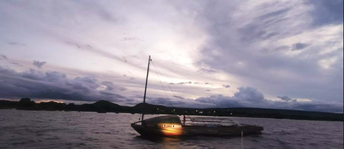 Canoa de Tolda Luzitânia