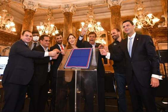 2021_AM_Manaus_TeatroAmazonas_Entrega2RobertoCastro