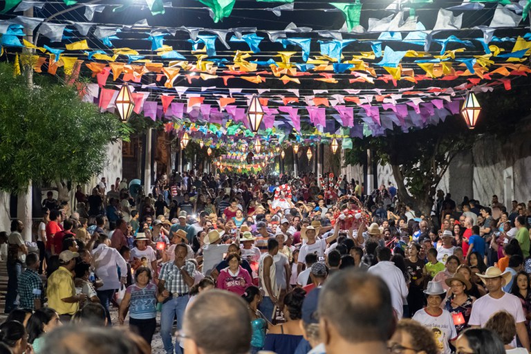A festividade reúne uma série de rituais, realizados na passagem do dia 23 para 24 de junho, nas margens do Rio Paraguai. (Foto: Acervo Iphan)