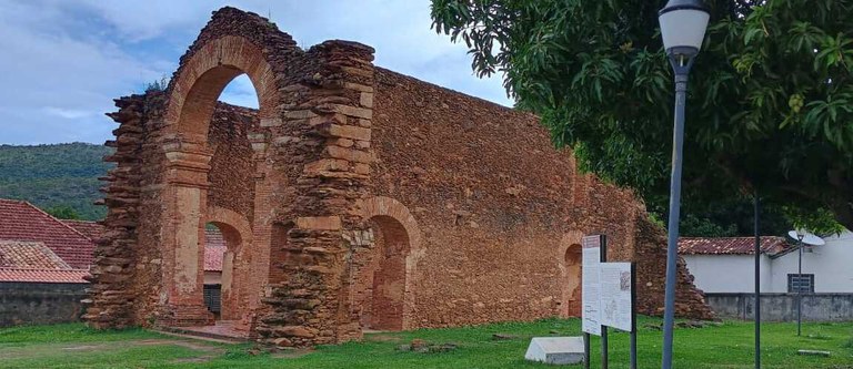 Foto ruínas de Natividade