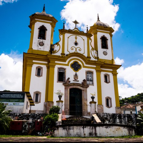 Externa Matriz de Antônio Dias