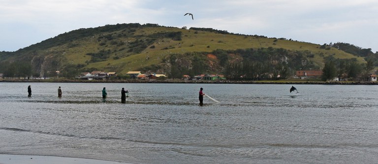 2019_SC_Laguna_Pesca com Botos_Bárbara Kahena (2) (1).jpg