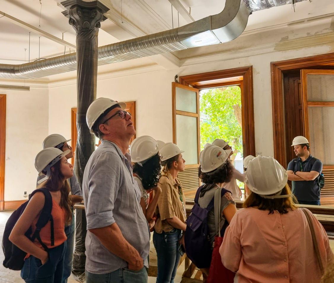 2023_RJ_RioDeJaneiro_EdifícioDocasDeSantosVisita_DanielaReis