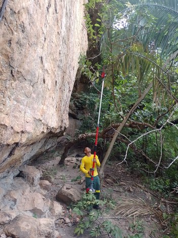 Brigadista na APA Serra do Lajeado