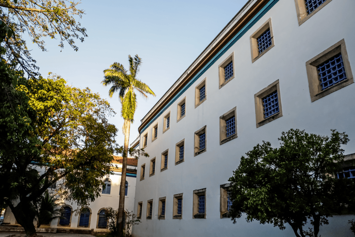 Parte lateral do edifício