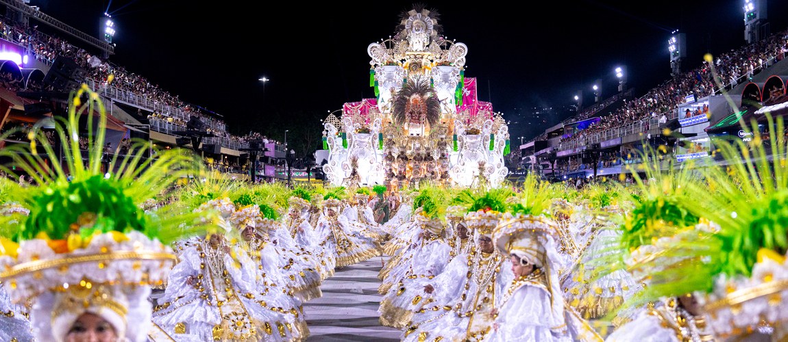 A verde e rosa carioca exaltou a cultura amapaense no desfile deste ano do Grupo Especial das Escolas de Samba do Rio de Janeiro