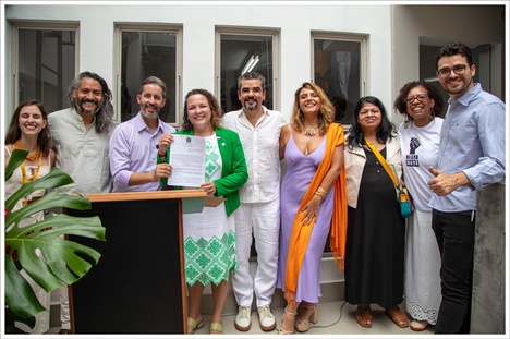 Representantes do Iphan e Ibram com o protocolo de intenções