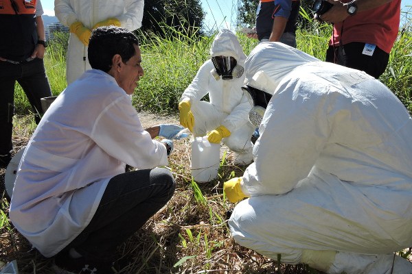 Coleta de amostras ambientais