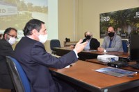 Embaixador da Missão Permanente Junto à AIEA visita CNEN