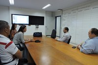 Representante do Ministério da Ciência e Tecnologia visita laboratórios IRD