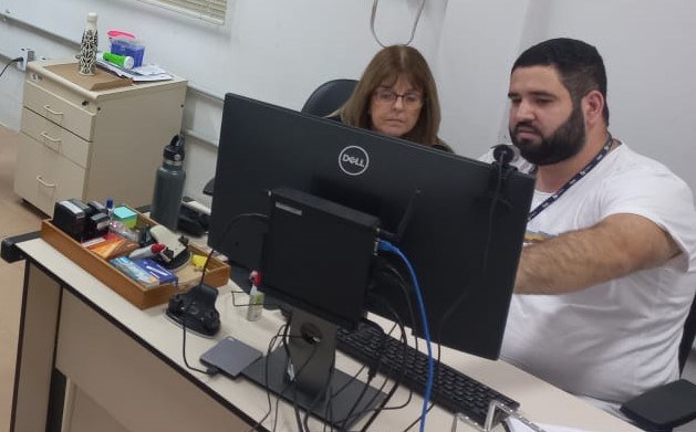 Revisão internacional por pares