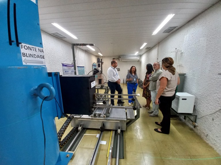 Gerente de projetos de cooperação técnica da AIEA visita IRD/CNEN