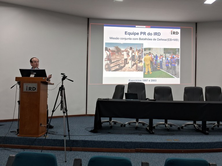 Reunião sobre exercício simulado de emergência na CNAAA