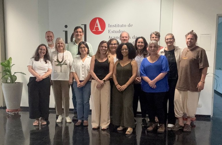 EQUIPE_InteracaocomSociedade_USP_1