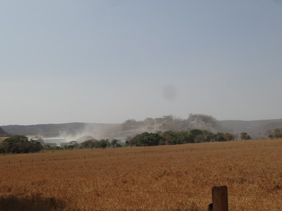 Extração de calcário no Cerrado