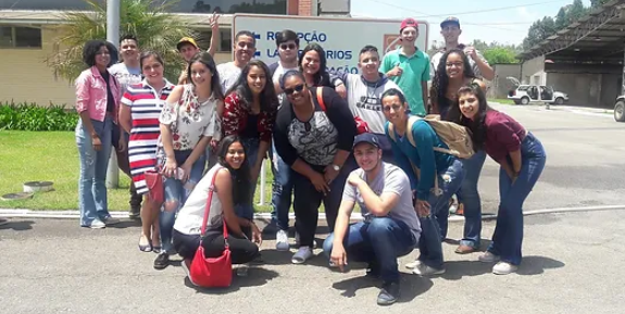 Visita de alunos da Escola Estadual José Bandeira de Carvalho 01