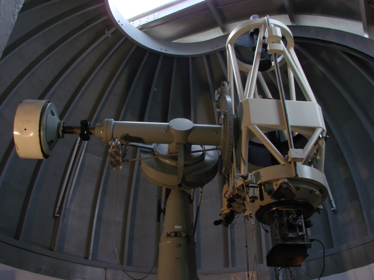 versus Complacer Pizza Telescópio 0,6 m Zeiss — Laboratório Nacional de Astrofísica - LNA