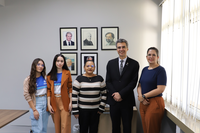 Professora referência em ensino da matemática visita LNCC