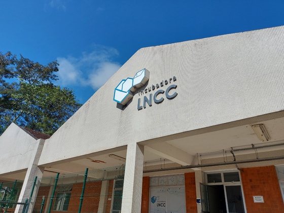 FotoIncubadoraLNCC.jpg