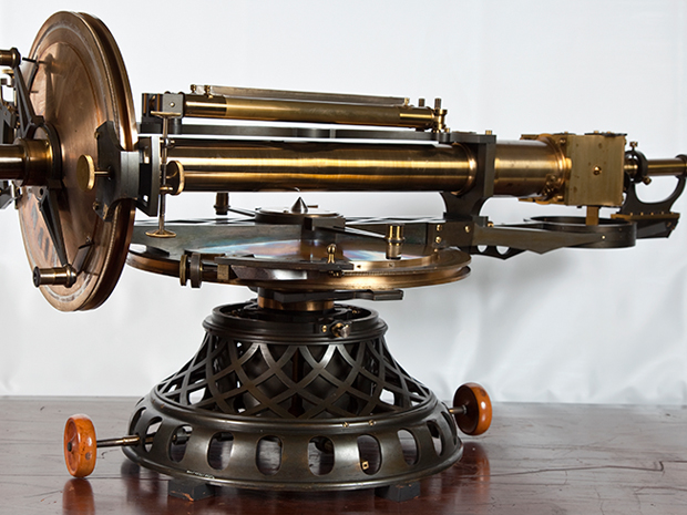 Altazimute Prismático.jpg